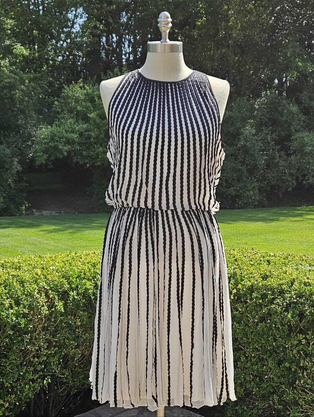Anthropologie Geisha Designs Martinique Halter Dress